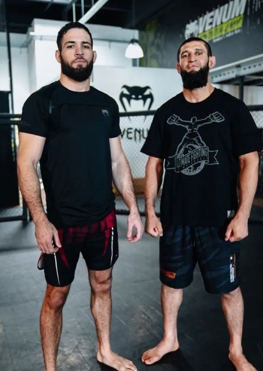 نصر الدين إيمافوف يتحدث عن فرصته في مواجهة بطل الوزن المتوسط حمزة شيماييف