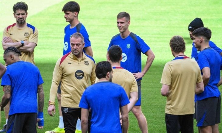 هانزي فليك راضٍ عن تعادل برشلونة 1-1 أمام نيوكاسل في ذهاب دور الـ16 بدوري أبطال أوروبا