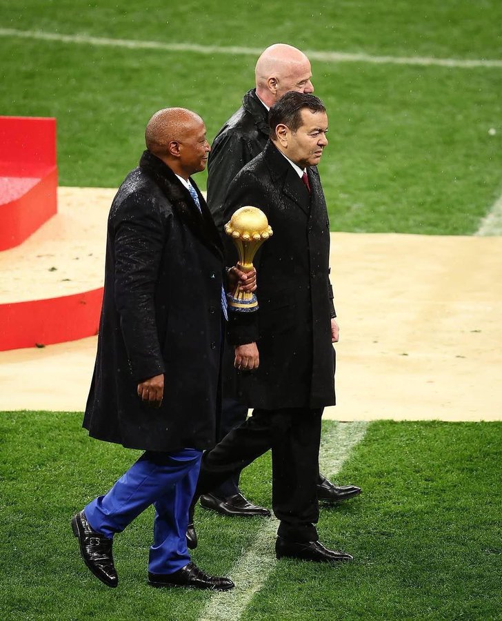 قرار الكاف يُشعل ردود الفعل بين الجماهير: السنغال تخسر لقبها والمغرب يحتفل