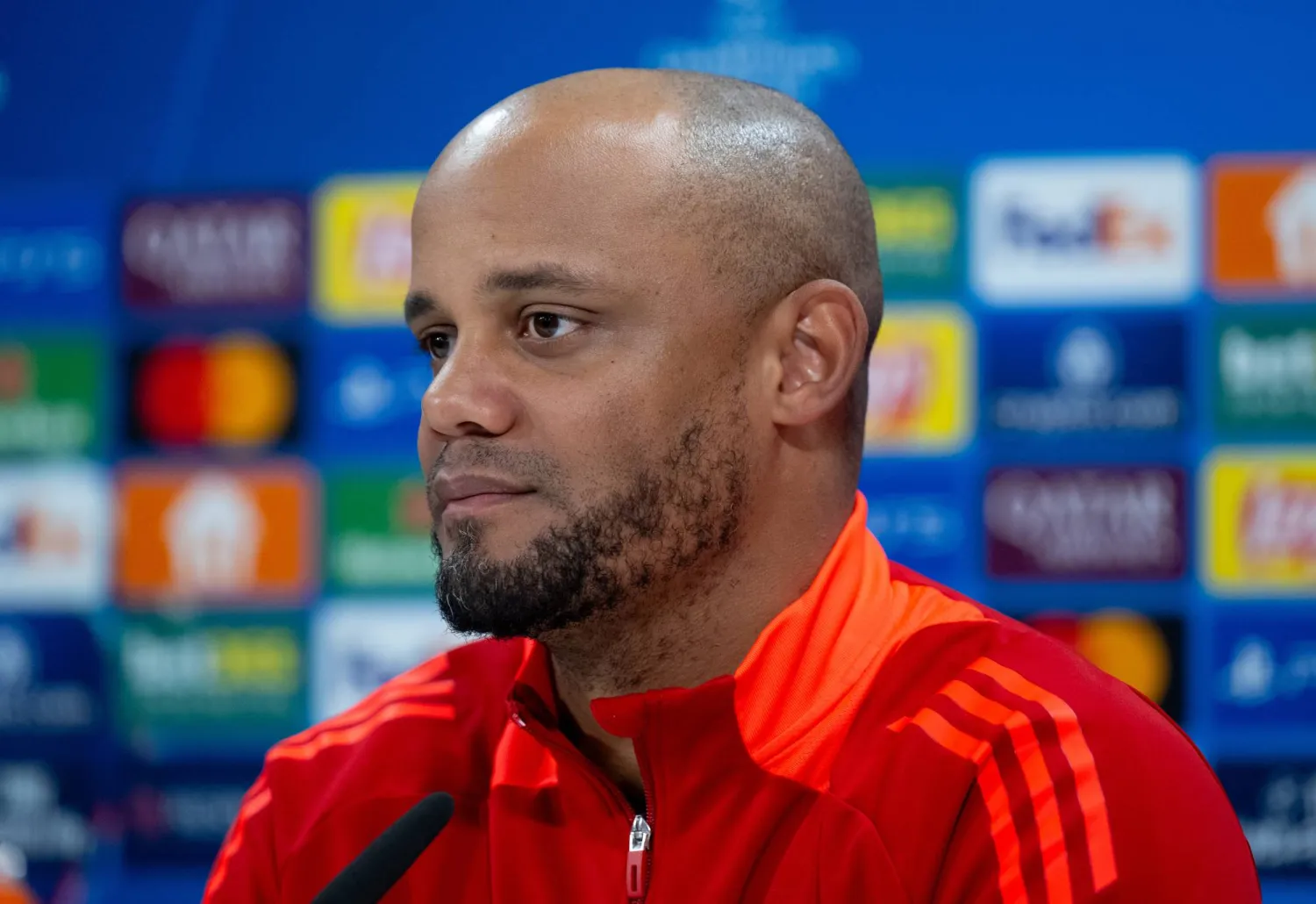 بايرن ميونخ يقترب من رقم تاريخي.. وكومباني يقلل من أهمية الأرقام