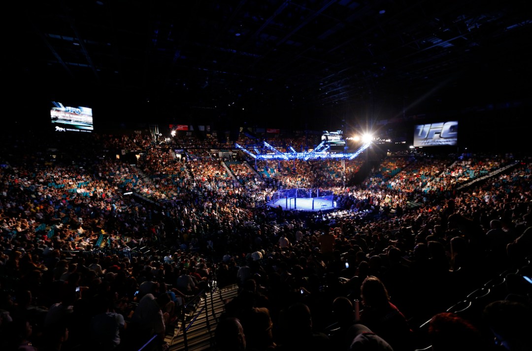 مواجهة طارئة في UFC.. كاماكا يعود وداكوتا هوب يسجل ظهوره الأول