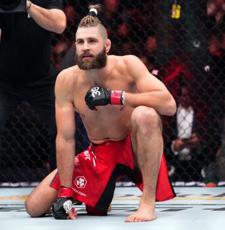 أسلوب بروهاسكا تحت المجهر قبل UFC 327.. هل يُهدده ”الجنون التكتيكي“ أمام أولبرغ؟