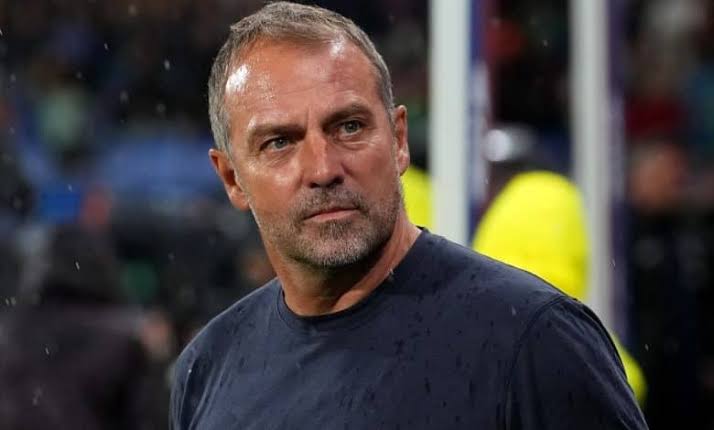 فليك: برشلونة يقترب من اللقب بثقة.. ولا مجال للتراخي رغم الانتصار الكبير على إسبانيول