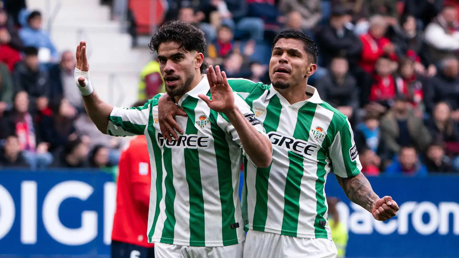 تعادل إيجابي بين بيتيس وأوساسونا.. الزلزولي يسجل ويرفض الاحتفال