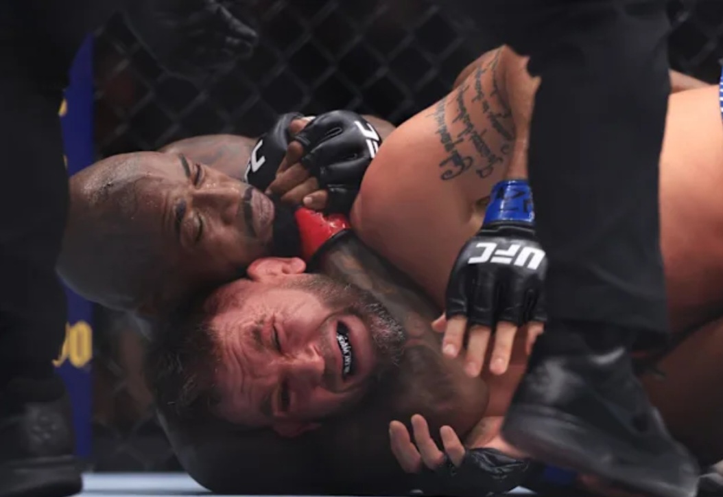 كينغ غرين يهزم جيريمي ستيفنز في UFC 328.. إخضاع قوي وفوز ثالث تواليًا