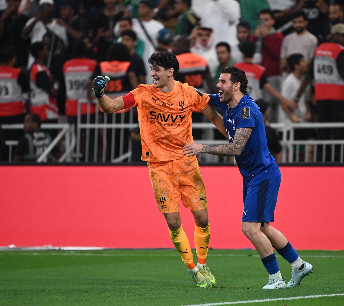 دفعة قوية للهلال قبل ديربي الرياض.. اكتمال الصفوف وعودة بونو وهرنانديز