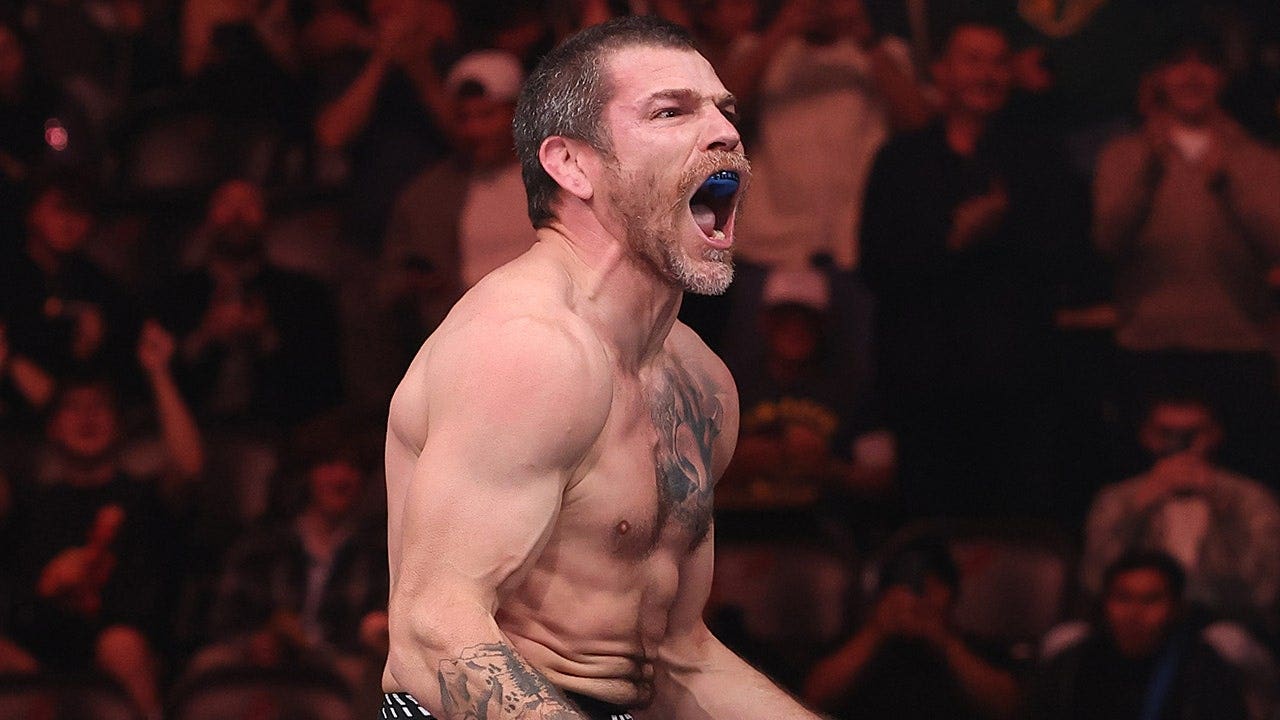 جيم ميلر يرفض التوقف.. أسطورة UFC يقترب من النزال رقم 50 ويحلم بمواجهة ماكغريغور