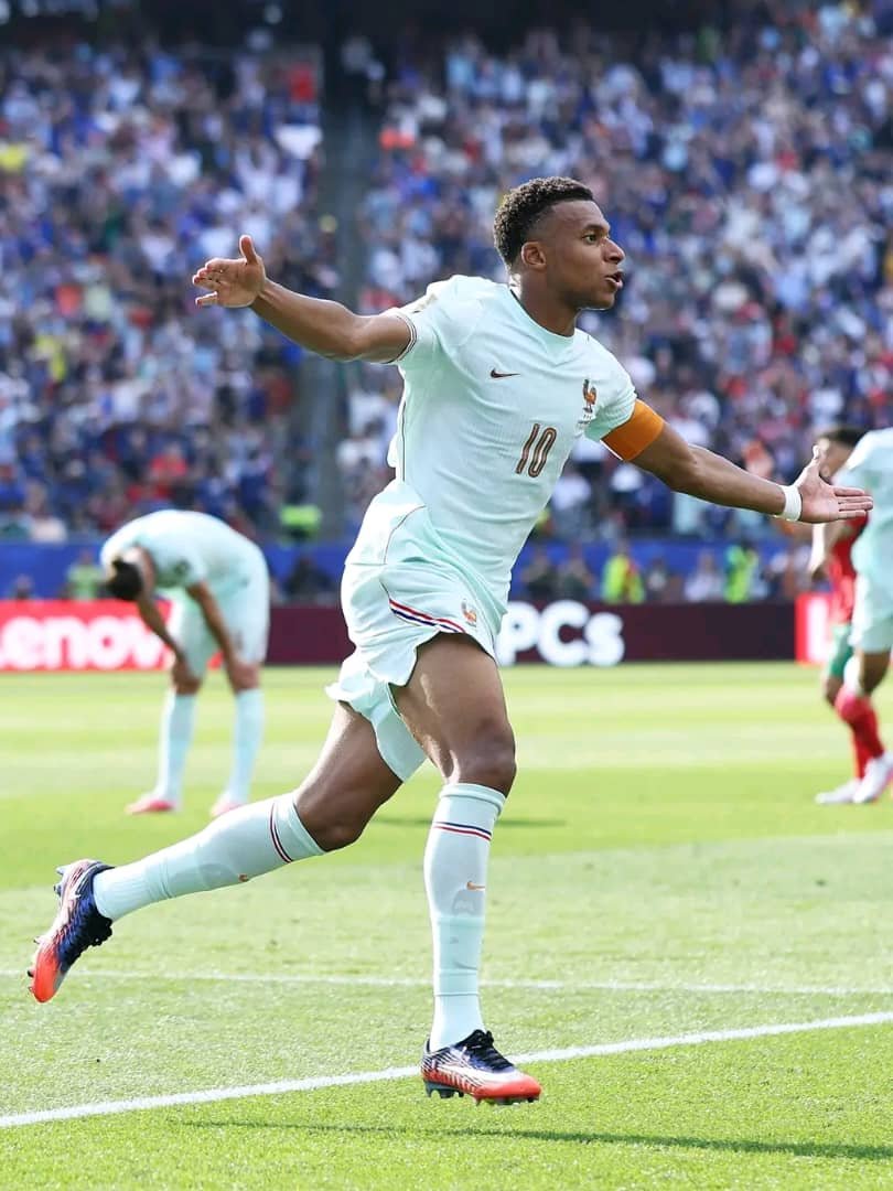 فرنسا تهزم المغرب بثنائية وتتأهل إلى نصف نهائي كأس العالم 2026