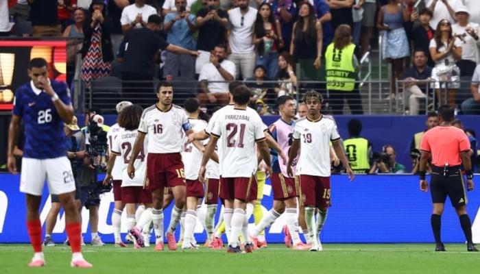 لأول مرة منذ 16 عام..إسبانيا تعبر إلى نهائي كأس العالم 2026 بثنائية نظيفة أمام فرنسا وتواصل حلم اللقب