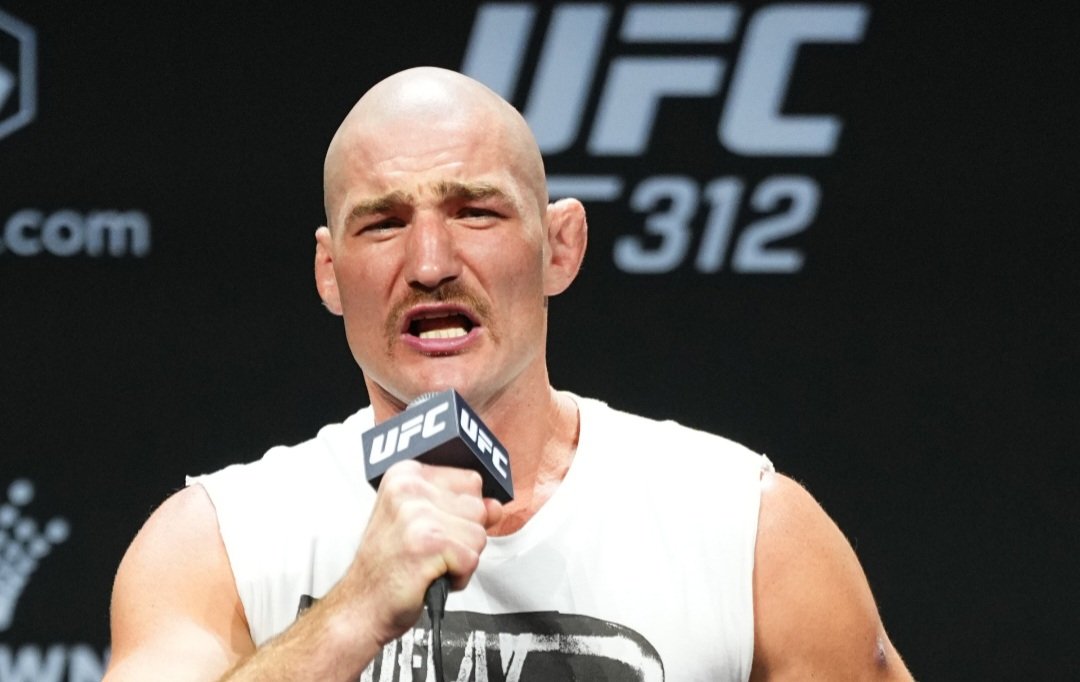 شون ستريكلاند ينتقد UFC بقوة ويكشف كواليس صادمة: المنظمة تستغل المقاتلين!