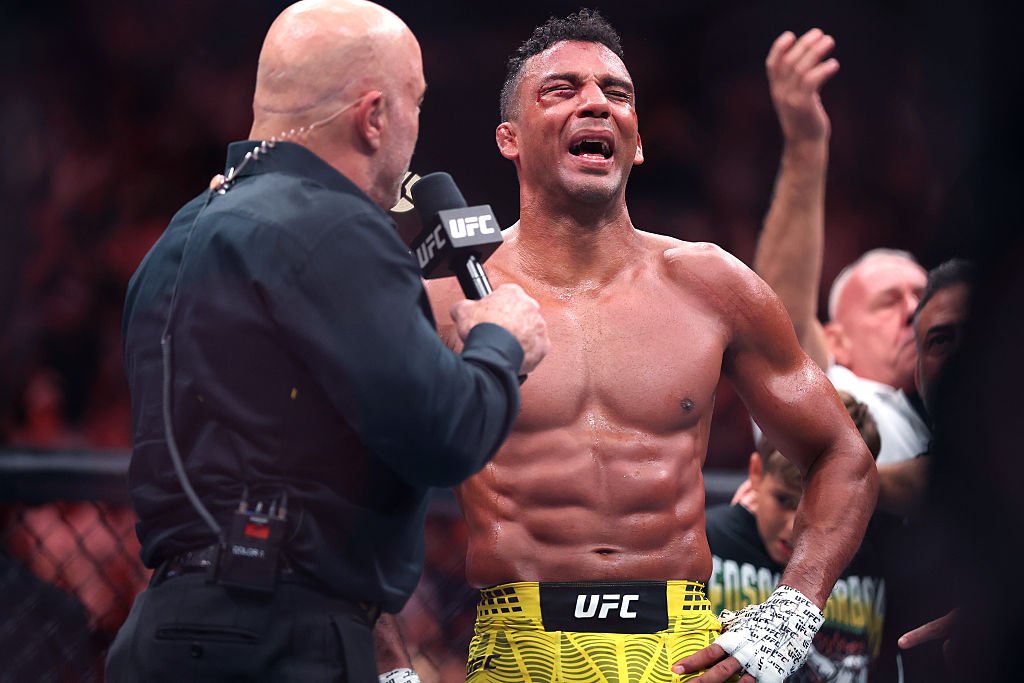 إدسون باربوزا يودّع UFC بعد 15 عامًا: «لم أعد أحتاج لإثبات أي شيء لأحد»