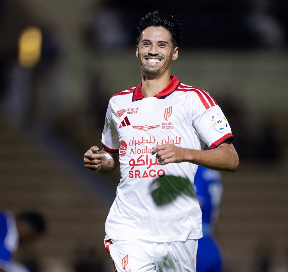 رايندرز يعلن «الموسم الثاني» من مسيرته بطريقة ساخرة بعد رحيله عن مانشستر سيتي