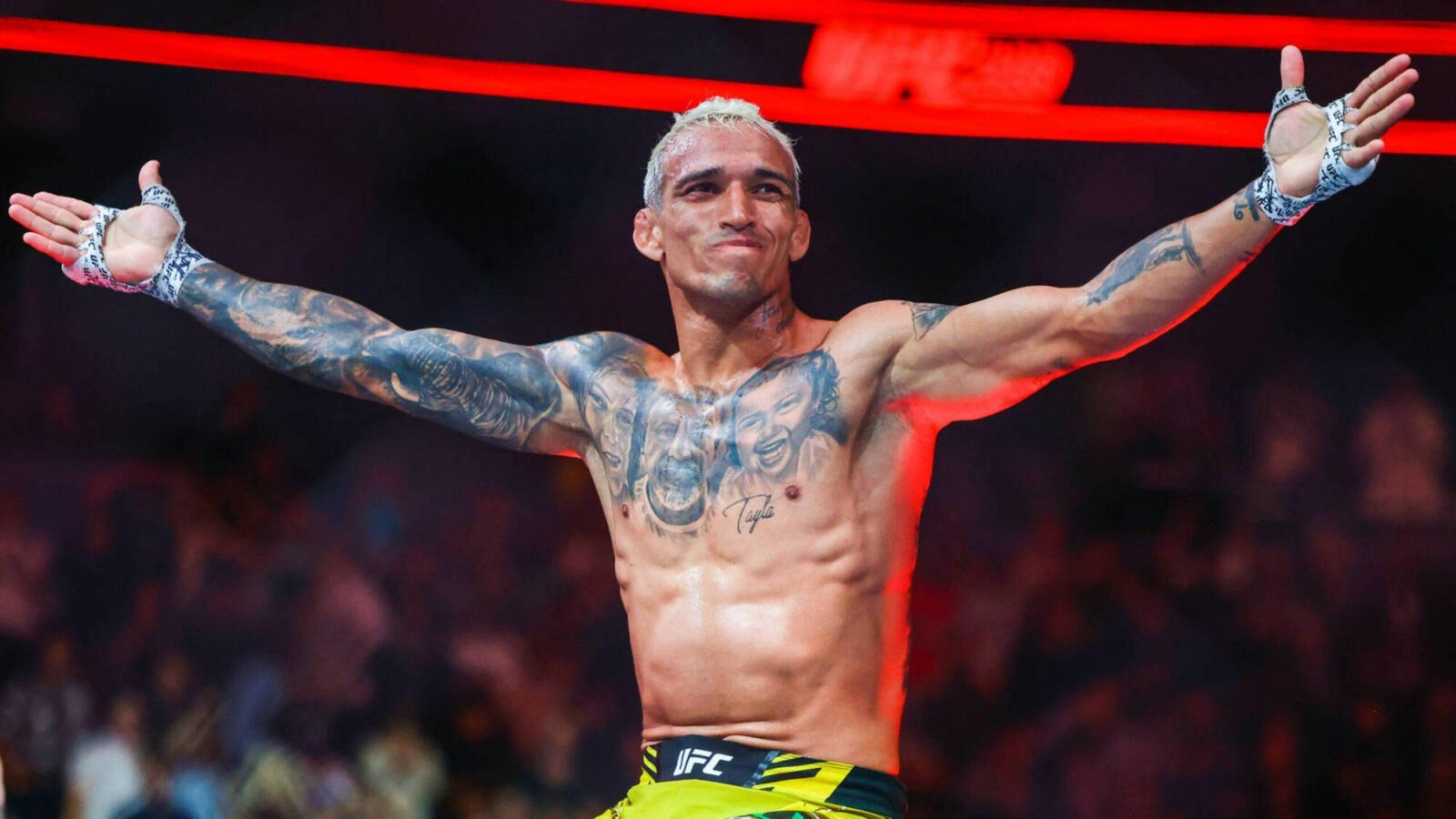 تشارلز أوليفيرا يحدد هدفه المقبل في UFC.. ومديره يكشف خياراته