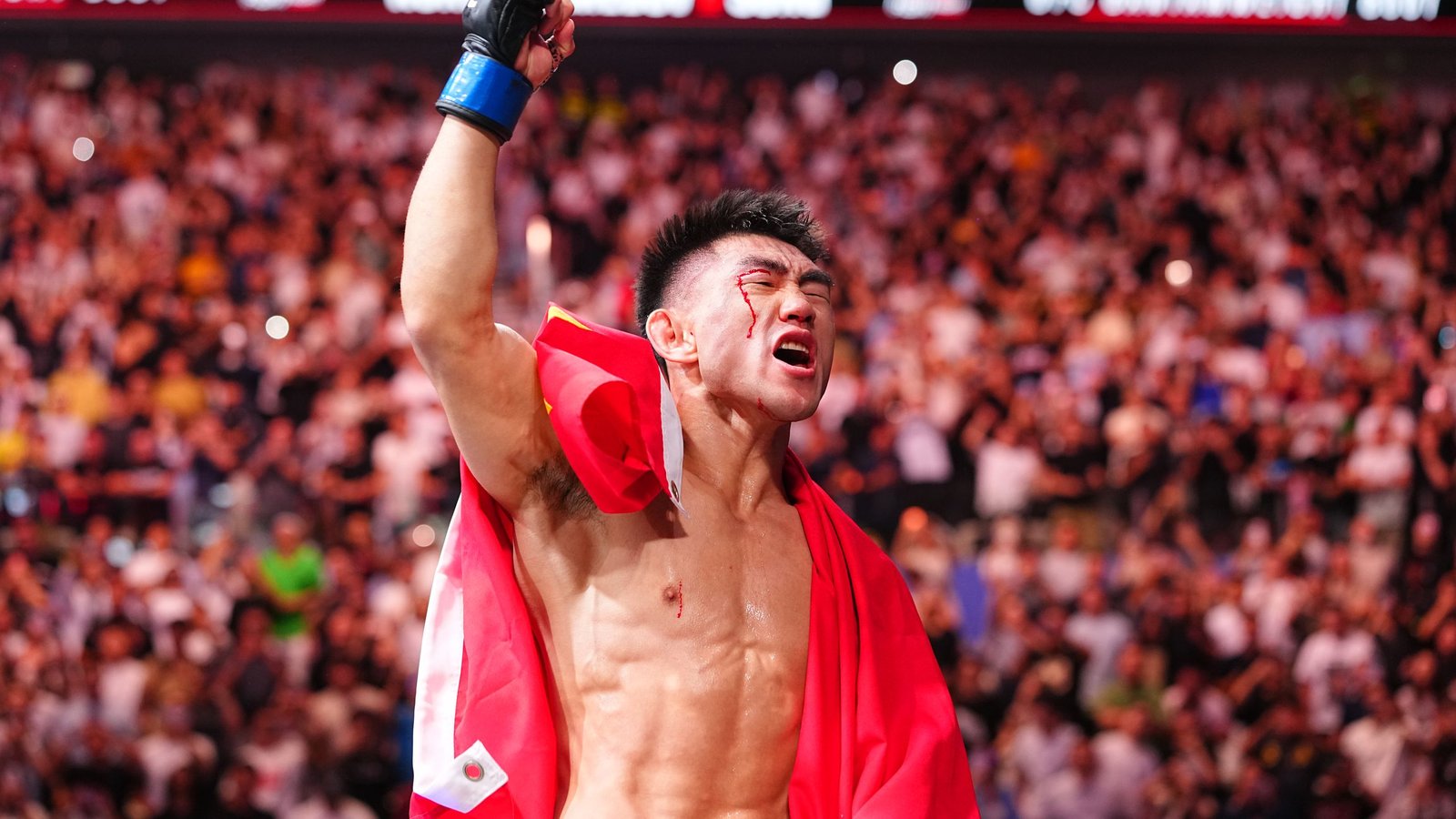 سونغ يادونغ يصدم الجميع في UFC Shanghai.. أبرز ردود أفعال المحترفين بعد إسقاط عمر نورمحمدوف