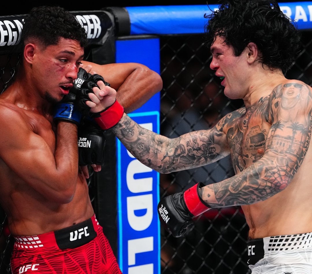 تومي ماكميلين ينجو من أخطر لحظات نزال ماروان الرحيقي ويخرج بانتصار مثير في Noche UFC