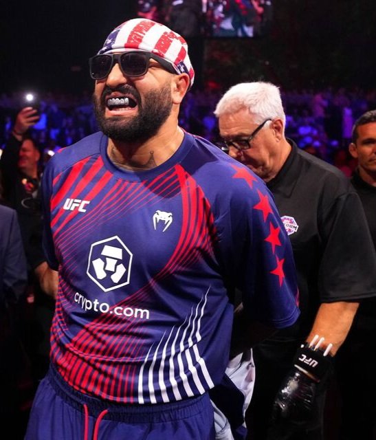 جوش هوكيت يطالب بفرصة مواجهة سيريل غان على لقب UFC للوزن الثقيل