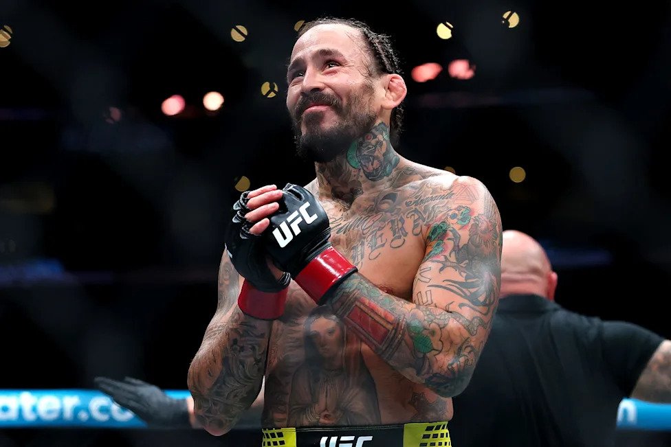 مارلون فيرا ينجو من أصعب فترات مسيرته بانتصار بالضربة القاضية في UFC 331